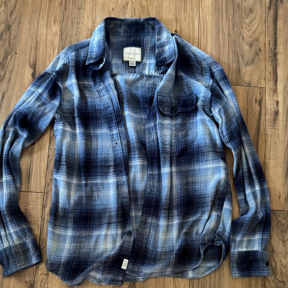American Eagle Blue Plaid Button-Up Shirt